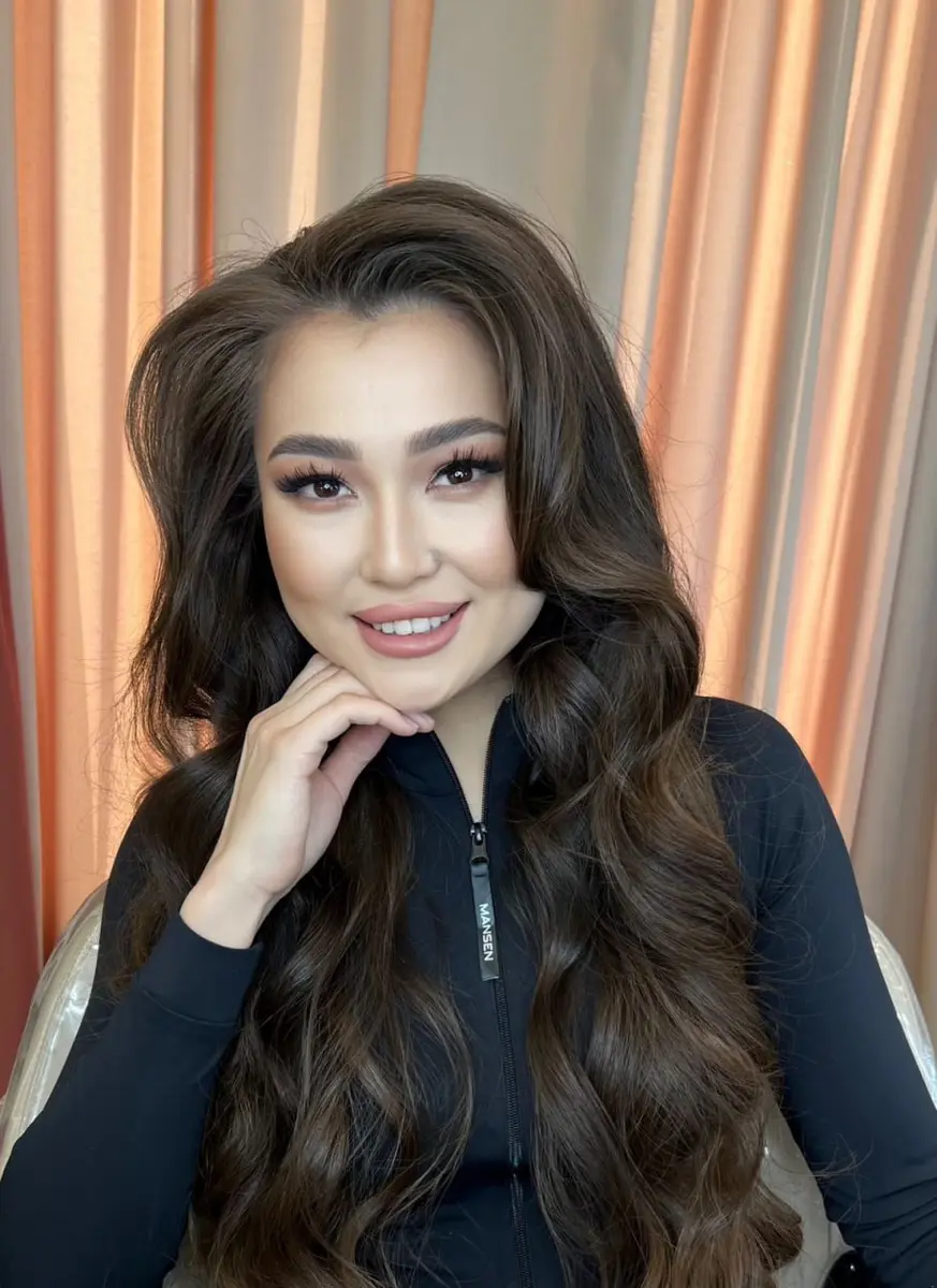 Азада эскорт в городе Дубай