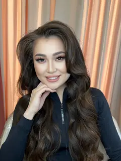 Азада эскорт в городе Дубай