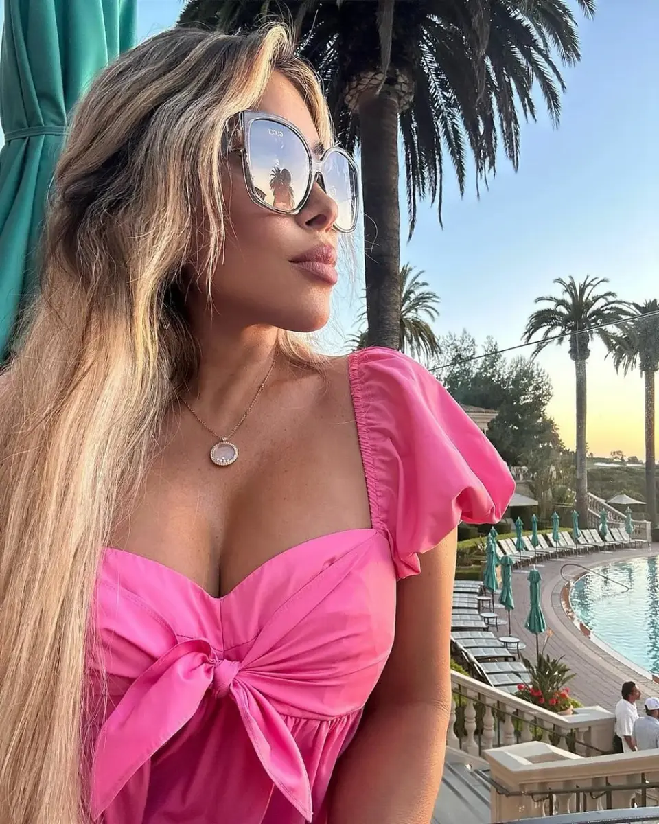 Кармен эскорт в городе Дубай