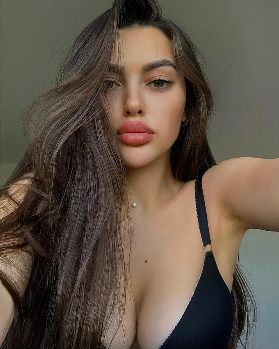 Diana escort in Dubai