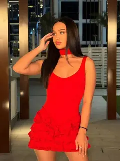 Evelyn escort in Dubai