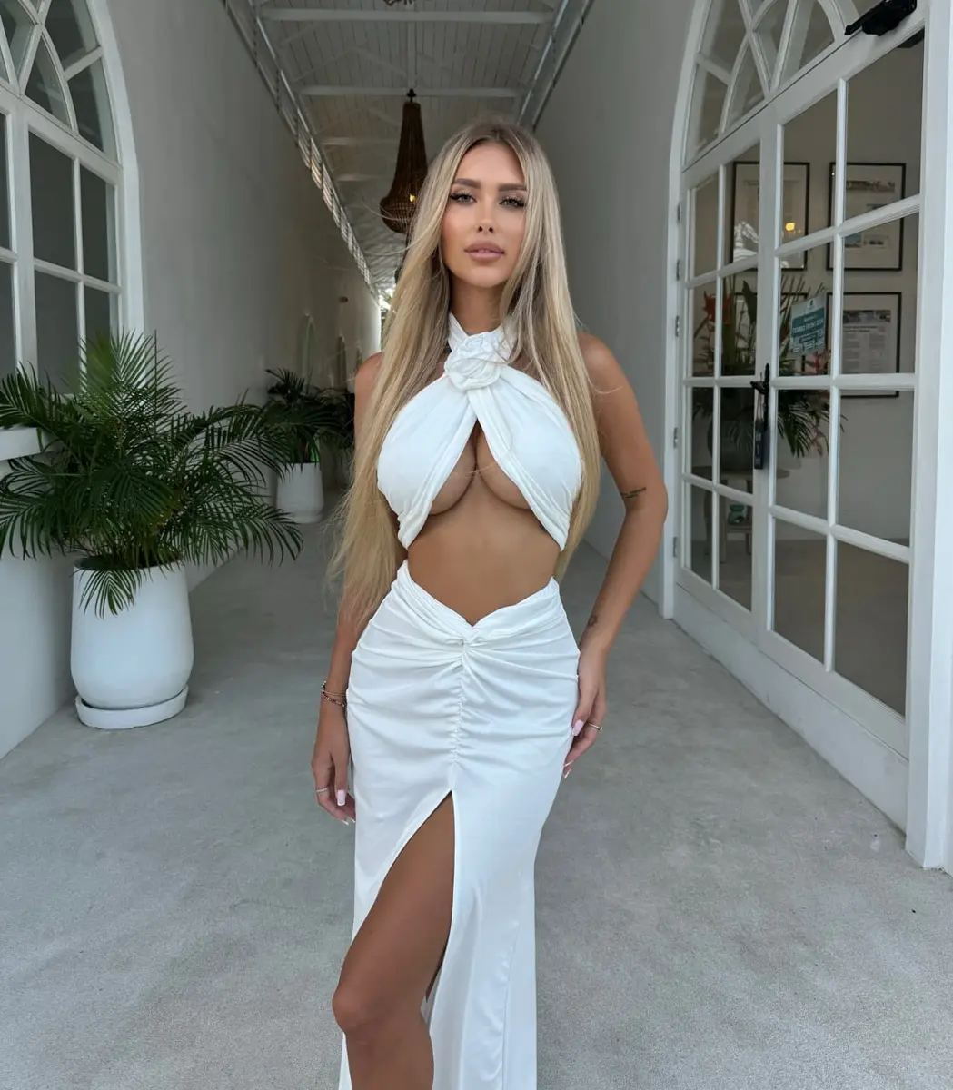 Faina escort in Dubai