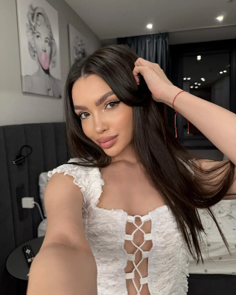 Melanie escort in Dubai