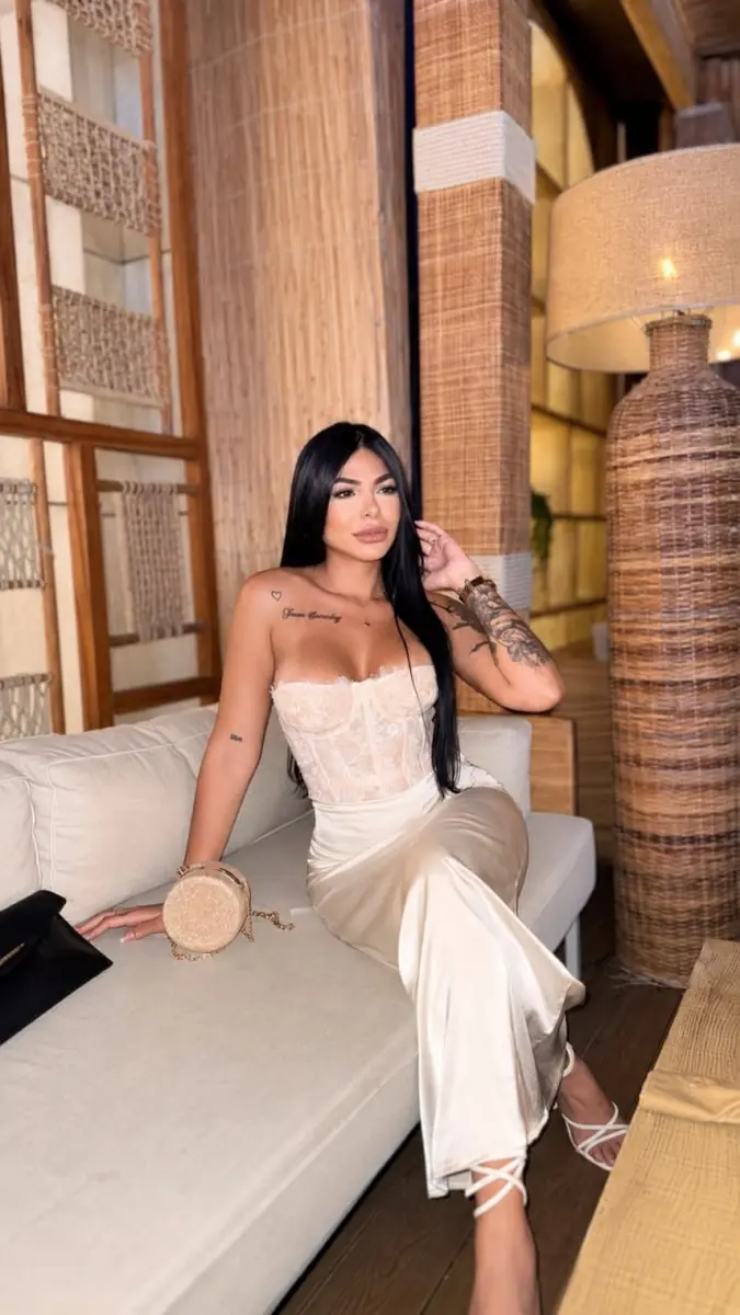 Naomi escort in Dubai