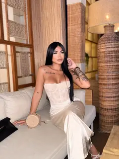Naomi escort in Dubai
