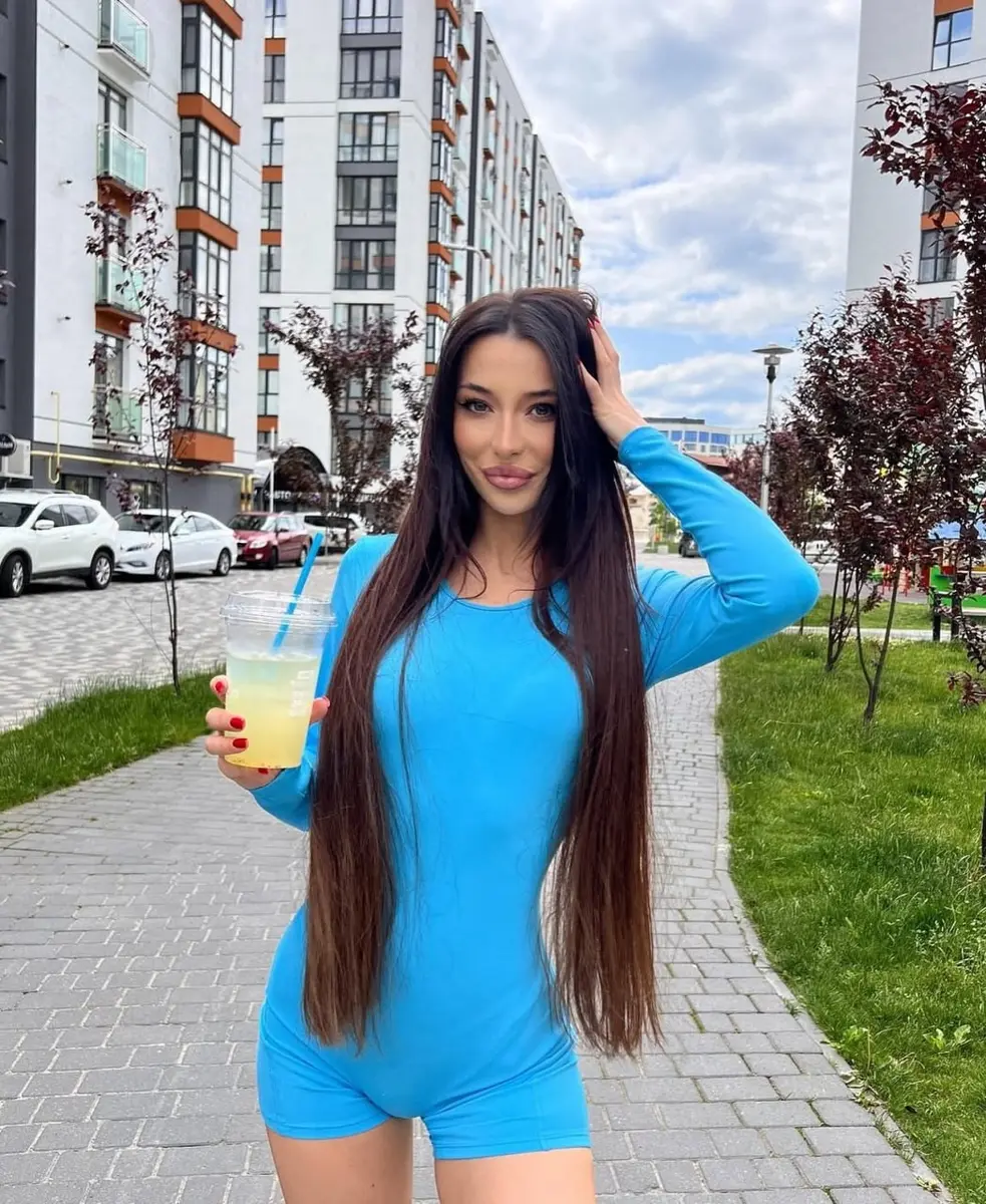 Regina escort in Dubai