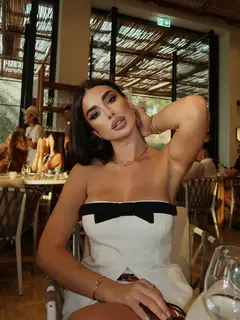 Selena escort in Dubai
