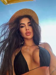 Selena escort in Dubai