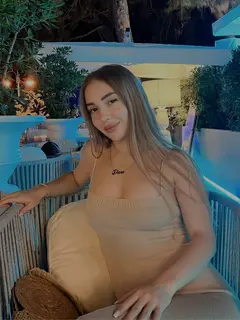 Триса эскорт в городе Дубай