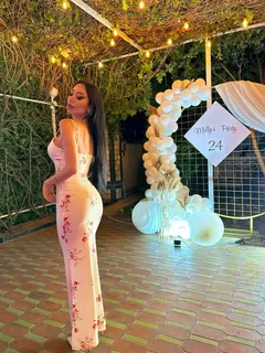 Виолетта эскорт в городе Дубай