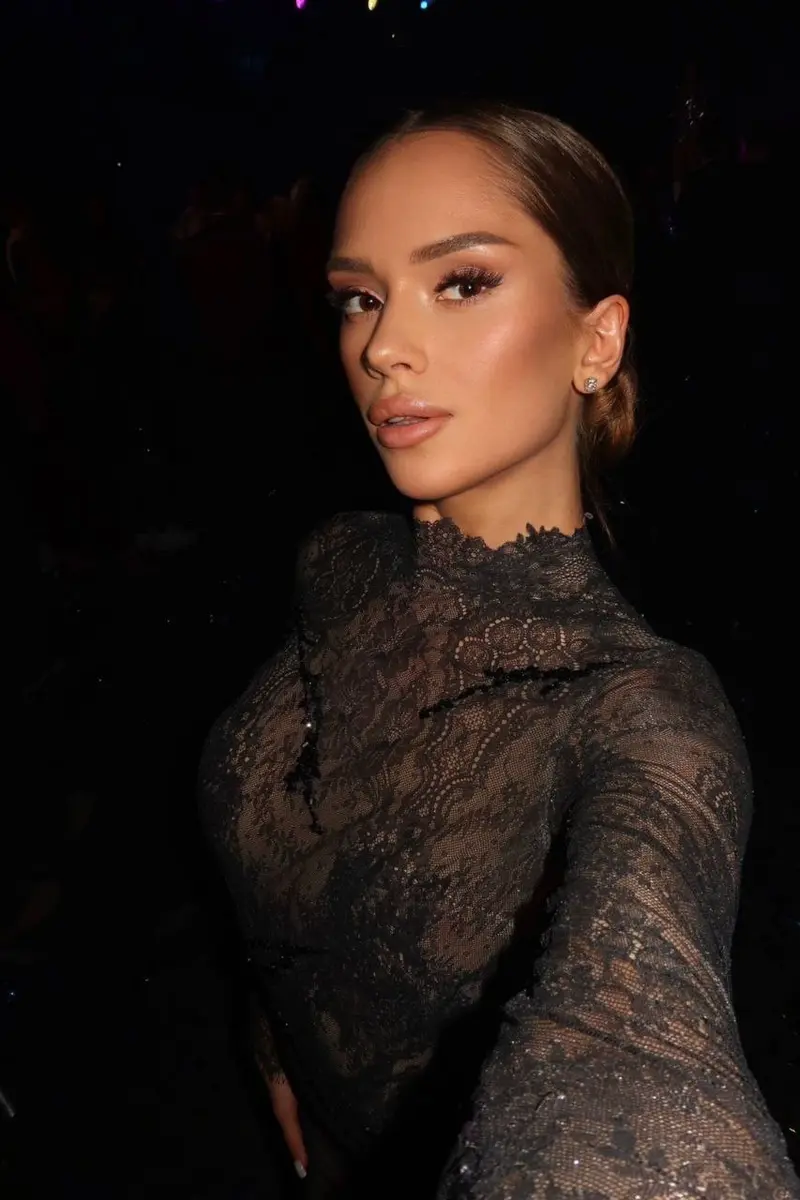 Виолетта эскорт в городе Дубай